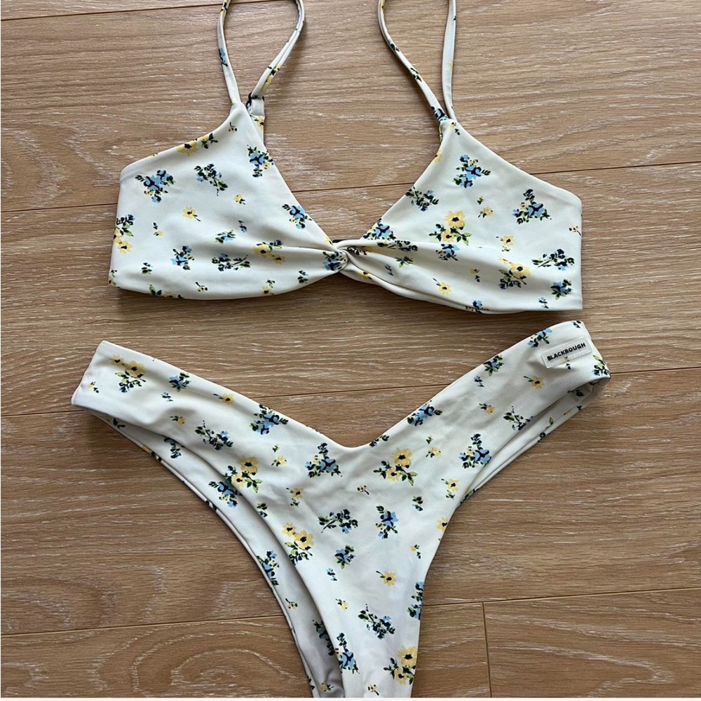 Blackbough Swim Set